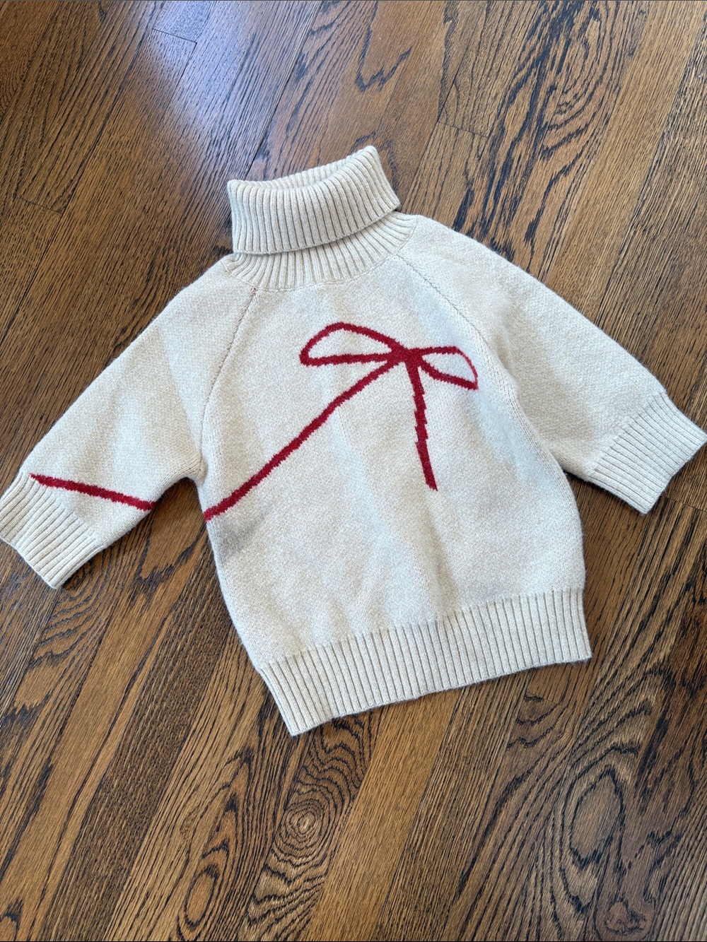En Saison Cream Turtleneck Sweater with Red Bow Detail, xS